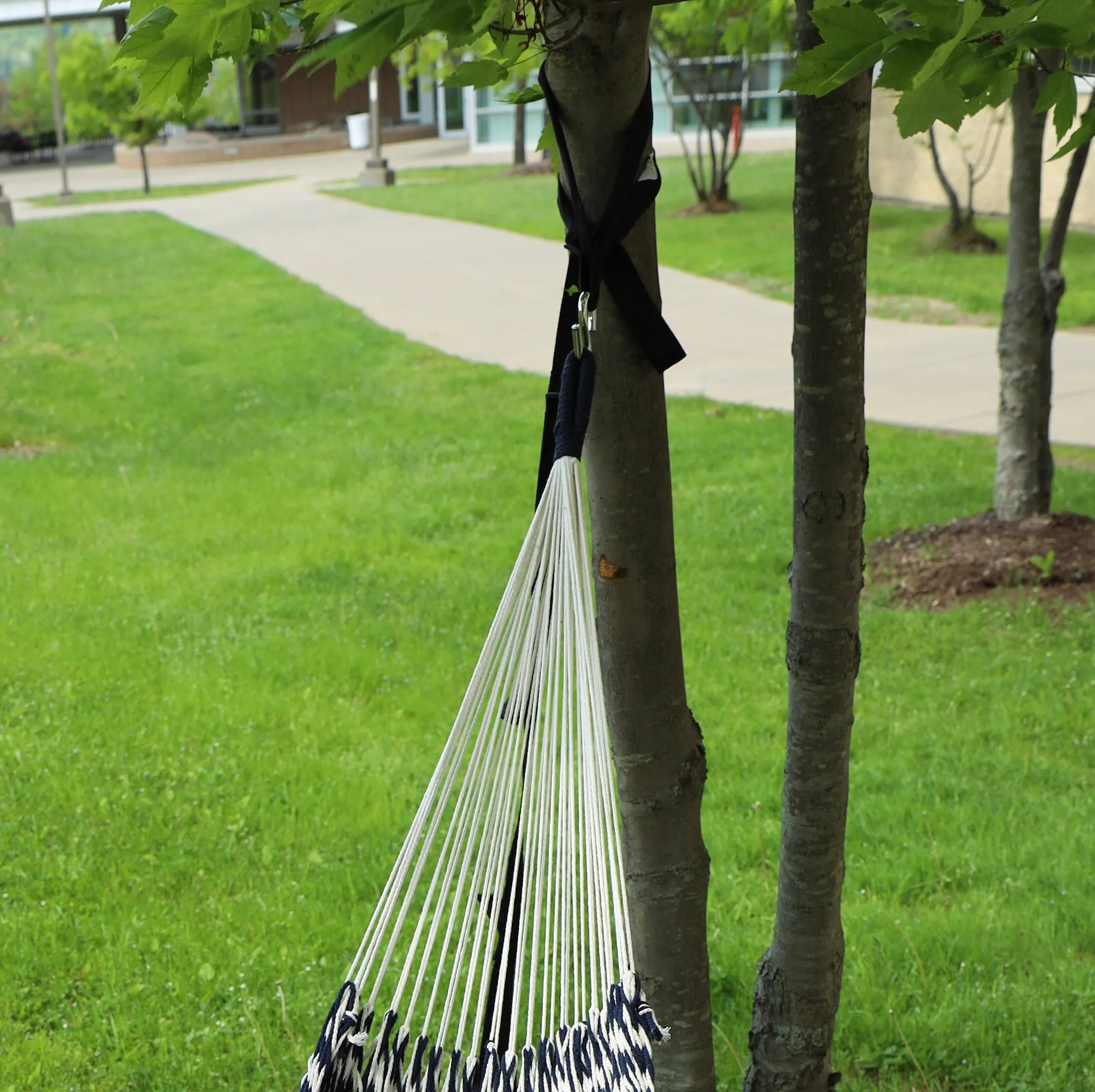 Brazilian Style Rope Hammock w/ Hanging Hardware | 34-in. Wide | 350 Lb. Capacity